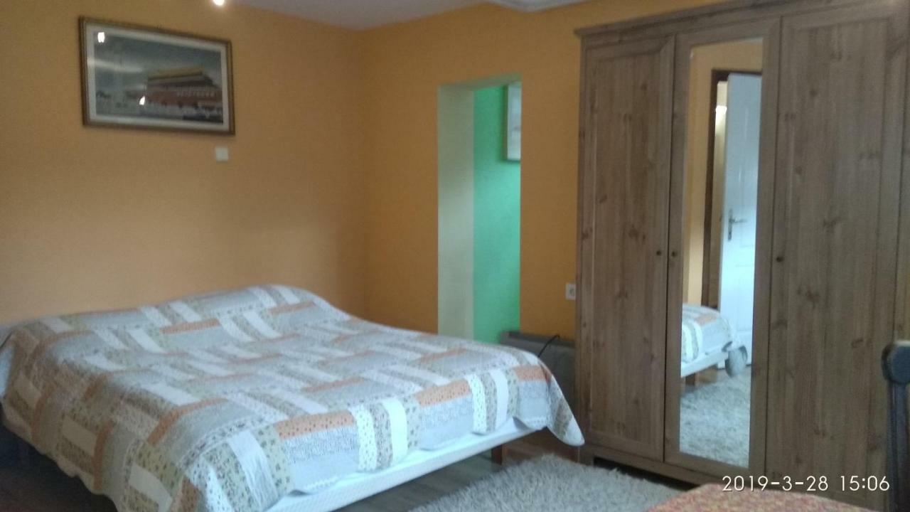 Naszaly Kapuja Vendeghaz Apartment Kosd Exterior photo